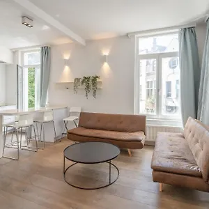  Appartement Light Modern In The Heart Of België